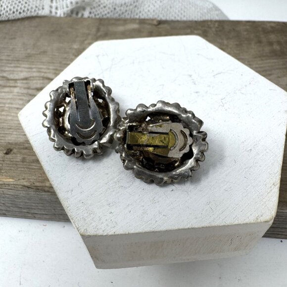 Vintage Heart Clip-On Earrings With Marbled Center & Rhinestone Accents Silverto - Picture 5 of 6